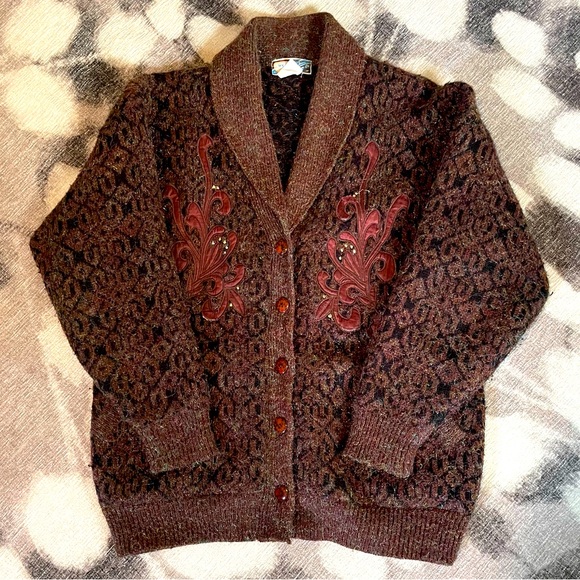 Sweaters - Vintage thick cozy cardigan sz Small brown/black